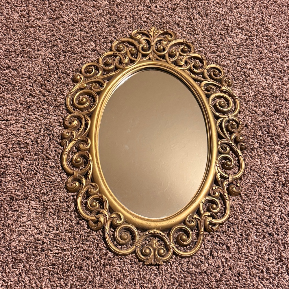 Large Vintage Syroco Gold Ornate Mirror